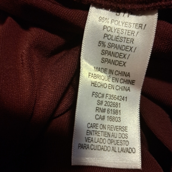 No brand small dress maroon in color - Picture 3 of 3